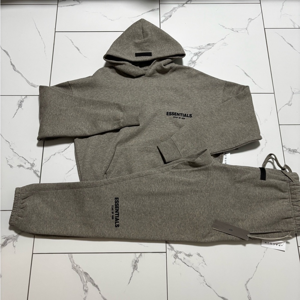 Essentials fear of God, dark OTM Loungewear Set top and bottom